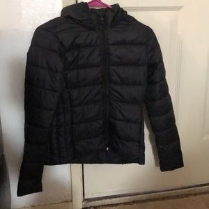 Uniqlo puffer jacket with removable hoodie
